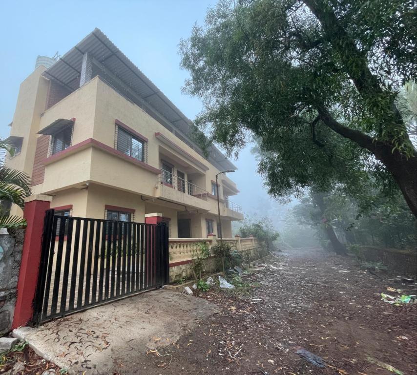 Hotel Phoenix Lonavla Exterior foto