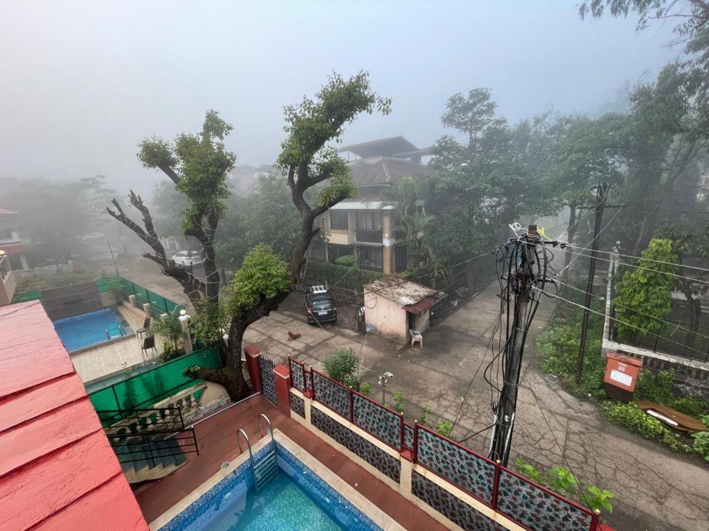Hotel Phoenix Lonavla Exterior foto