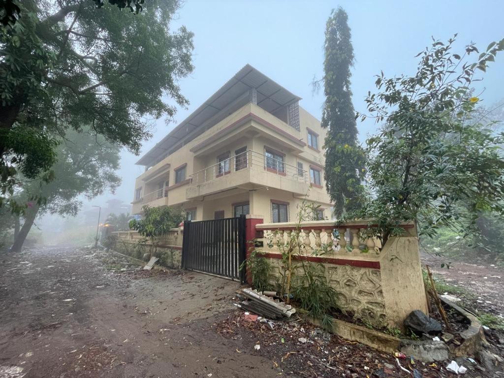 Hotel Phoenix Lonavla Exterior foto